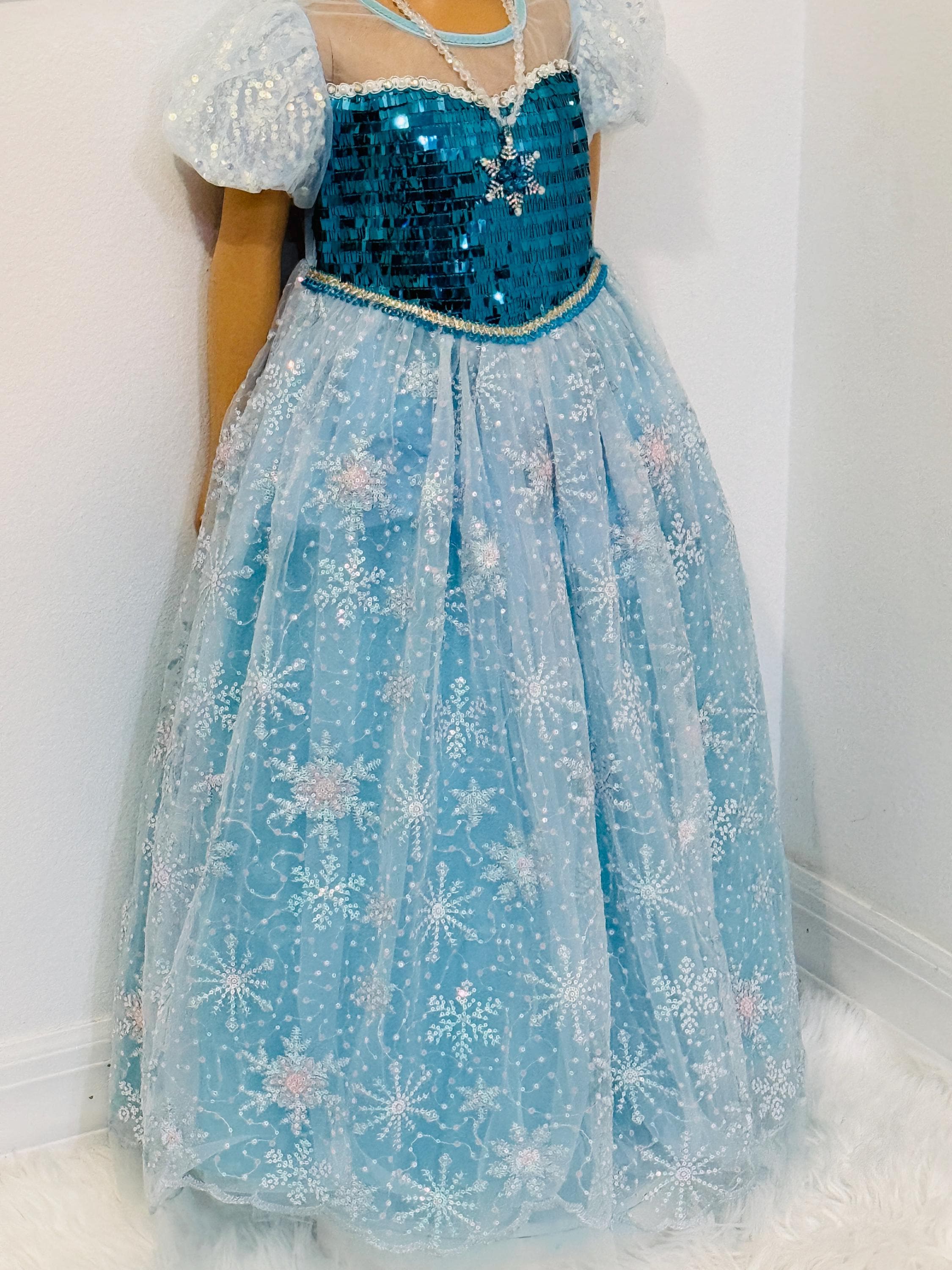 Elsa-Inspired Ice Queen Dress-Up Set for Girls – Glimmering Sequins Costume Gown with Detachable Snowflake Cape